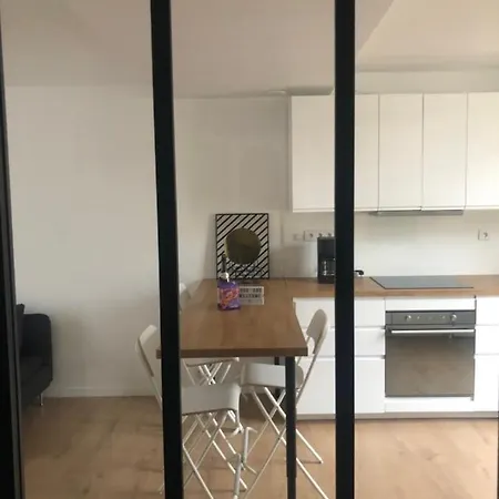 Le Spot, Spacieux A 30m De La 45m2 Apartment *