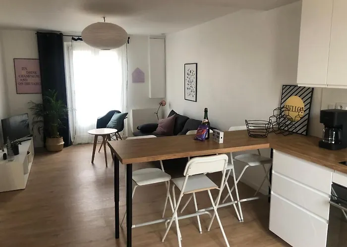 Le Spot, Spacieux A 30m De La 45m2 *